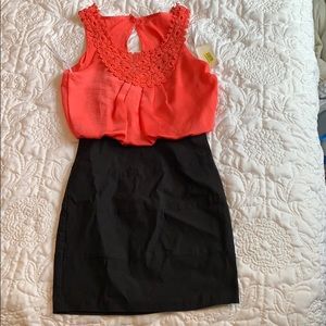 B darlin black coral form fitted dress crotchet